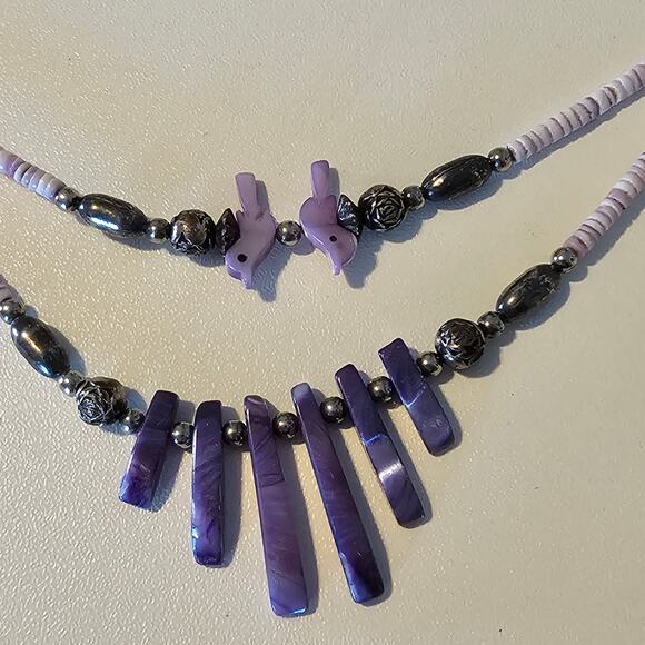 Vintage Purple Carved Bird Fetish Beaded Necklace with Silver Details - Picture 3 of 5